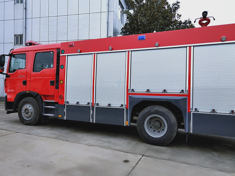 豪沃t5g型5方水罐消防车制造商现货销售