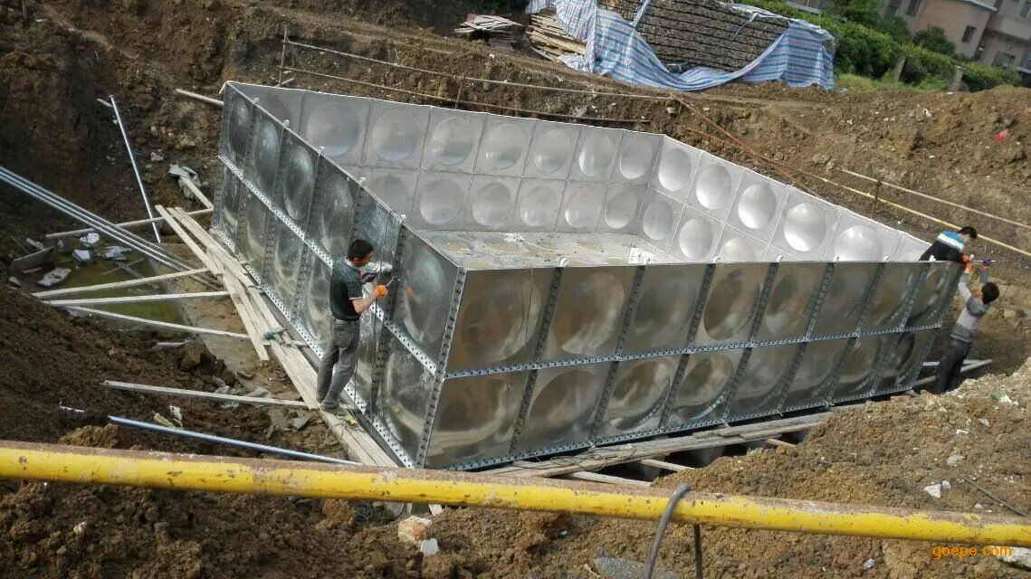 水箱报价玻璃钢水箱不锈钢水箱屋顶水箱保温水箱找科力