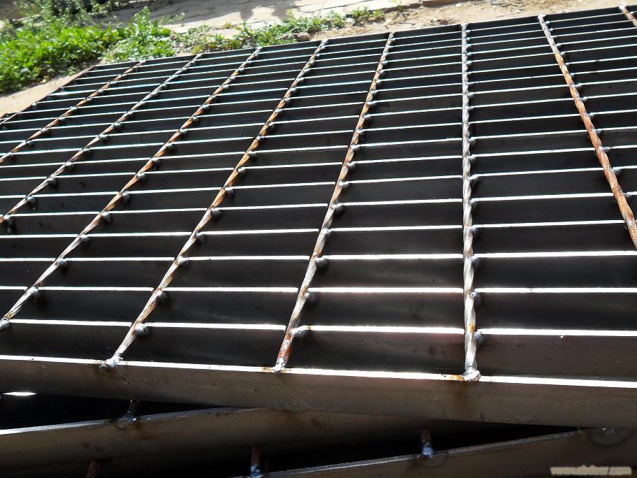 唐山施工工地经常用到的钢板\/钢格栅板的介绍