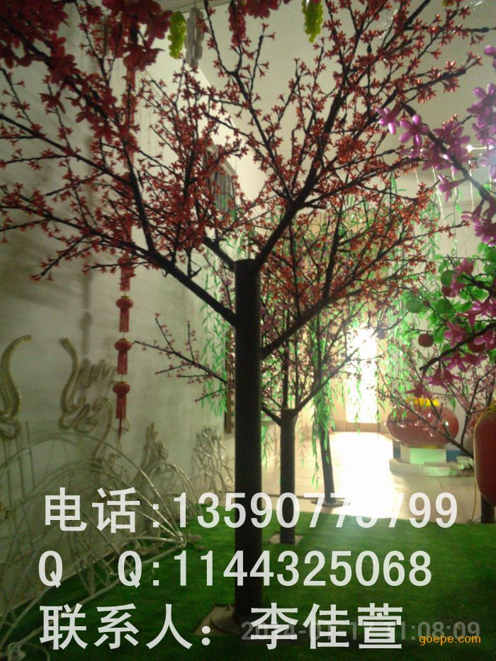 名称:LED景观树、LED椰子树灯、LED发光树 、仿真树灯、多款树灯 详情请咨询:联系人:李佳萱 TEL:13590775799 QQ:1144325068 加工定制: 是 品牌: 美嘉源 型号:MJY-SD018 类型: LED景观灯 材质: LED、塑料 光源类型: LED灯 规格:高度米(可订做高度:1--5米) 颜色: LED (红色、蓝色黄色、绿色、白色、粉红、紫红)高亮度低光衰双芯片LED 电压:(V) 24-220(V)可选 功率:(W) RY:100 GB:140 P:230 防护等级