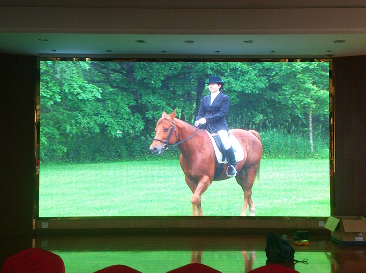 多媒体教室LED大屏幕P4全彩显示屏报价-LED