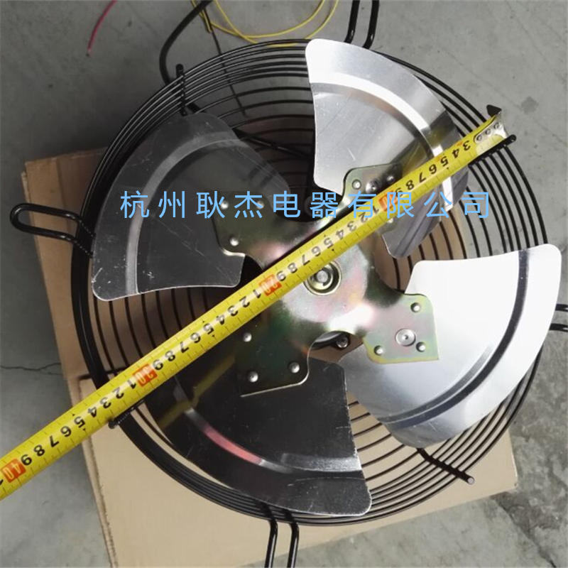 杭州耿杰电器有限公司(前身为富阳泰丰电器厂)位于风景秀丽的富春江畔,黄公望故居,距杭千高速东洲岛出口仅2公里,距杭州市中心25公里,傍依杭富沿江公路连接杭州市和 富阳市区,交通十分便利。近年来,企业注重产品质量,加强科学管理,坚持科技进步,不断开发新产品。计算机技术在企业内部得到 广泛应用,现代化检测手段为企业提供了产品质量保证,不断增强企业的竞争力。于此同时,企业注重科学管理,注重职工素质的提高, 大力引进各类专业素质人才,形成企业独特的工艺方案和管理体系。公司产品通过了ISO9001质量体系论证,国家