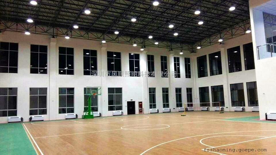 室内篮球场灯光设计 篮球场照明灯价格-篮球场灯具-场