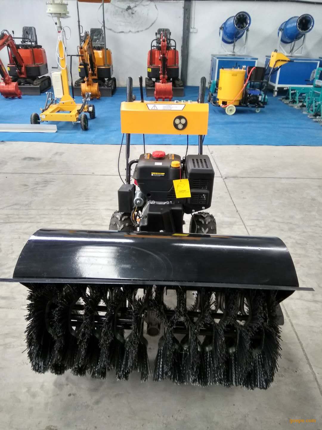 全自动小型手扶扫雪机更快速清扫积雪加速清扫速度雪地专用动力