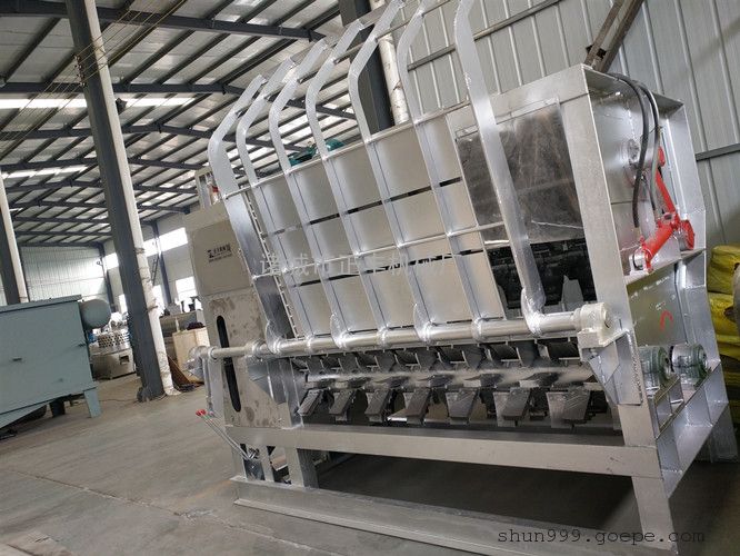 根据不同客户不同屠宰量和使用猪重,我们生产出不同型号的生猪打毛机