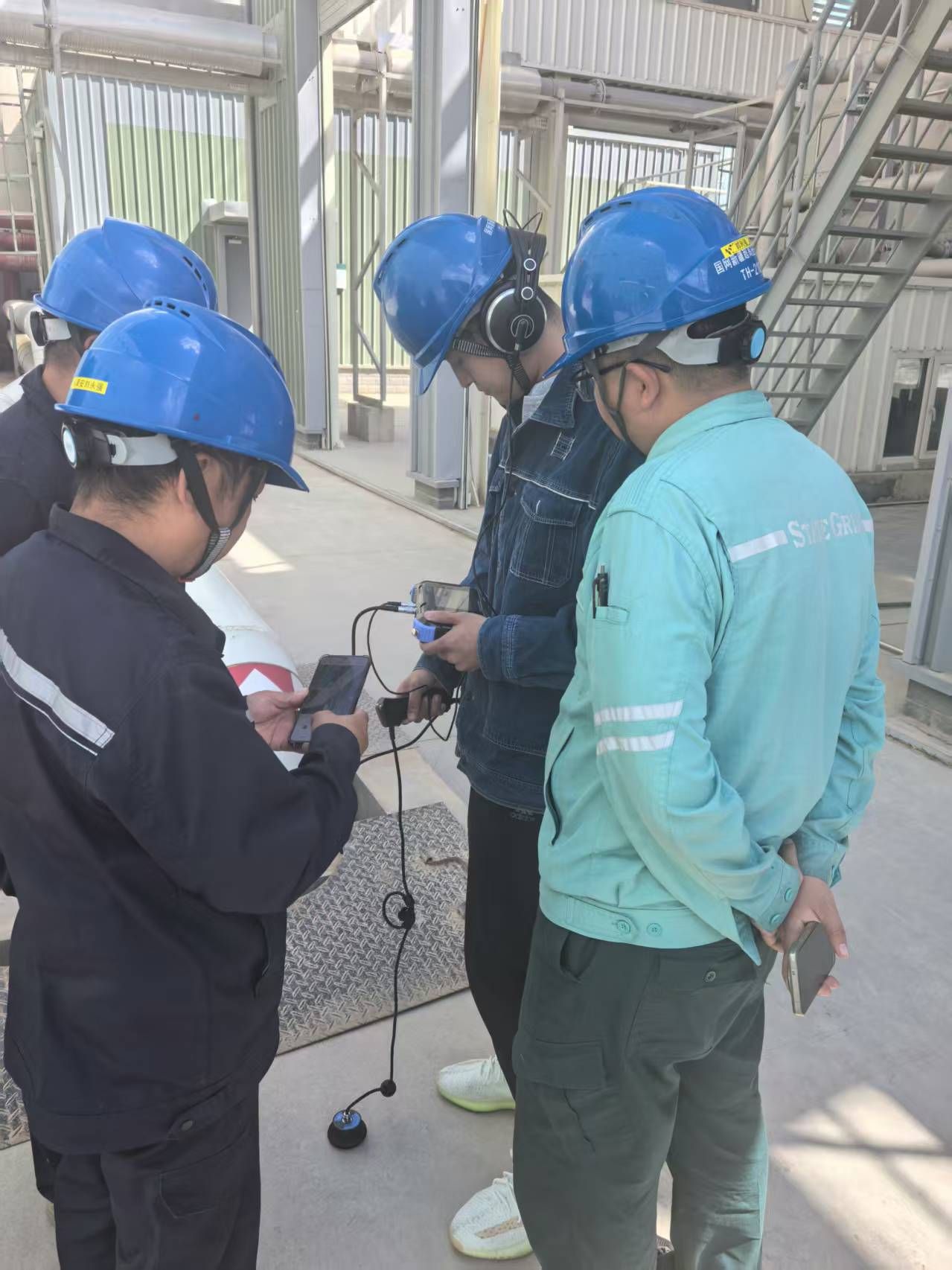 管道漏水聽漏儀檢測現場 管道漏水聽漏儀檢測現場